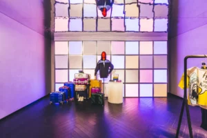 RGBW Illuminated Panel Application for Fashion Retail Stores